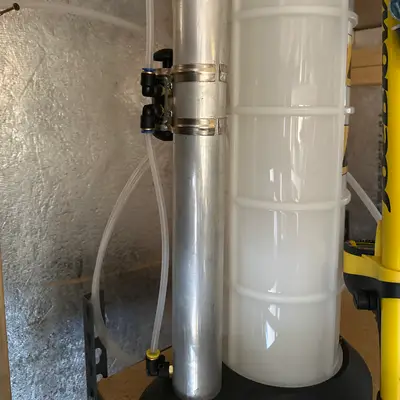 Manual vacuum oil extractor