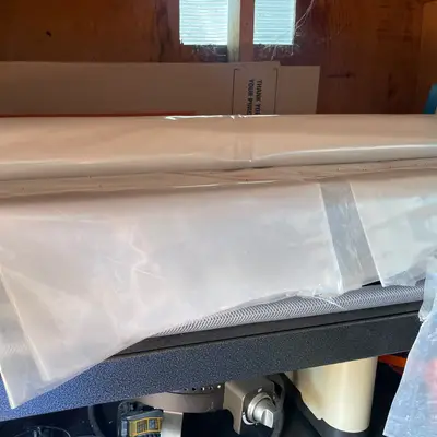 Plastic sheeting roll