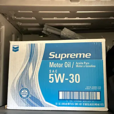 Chevron Supreme 5W-30 motor oil (case of 12 qt)