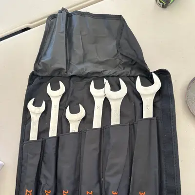 Large metric combination wrench set