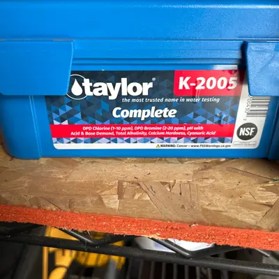 Taylor K-2005 Complete pool water test kit