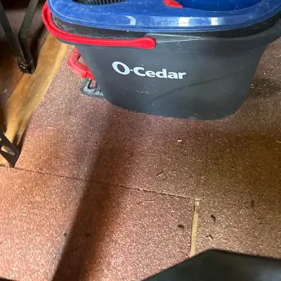 O-Cedar spin mop and bucket