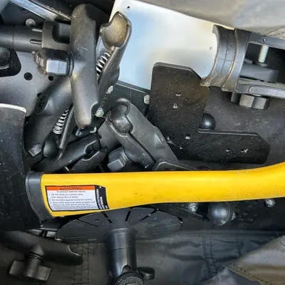 Axe (yellow fiberglass handle)