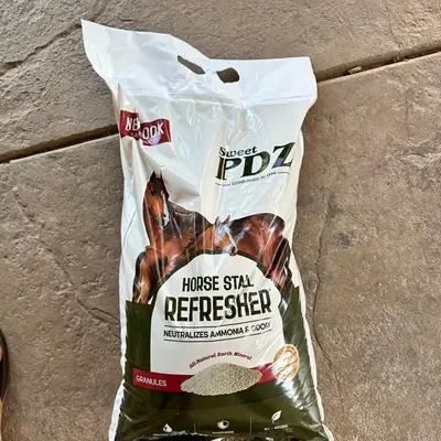 Sweet PDZ Horse Stall Refresher