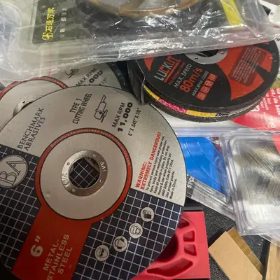 Angle grinder cut-off & grinding wheels