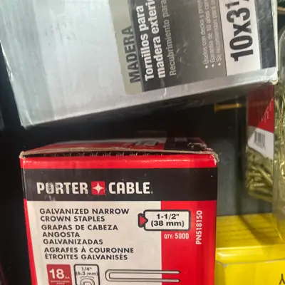 Galvanized Narrow Crown Staples