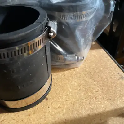 Rubber pipe couplings (Fernco-style)