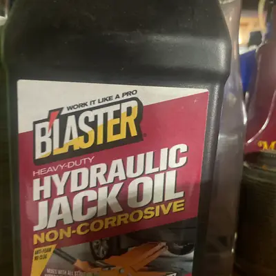 Blaster Heavy-Duty Hydraulic Jack Oil