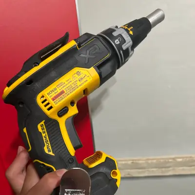 DeWalt cordless drywall screwgun