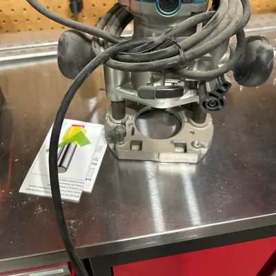 Corded Wood Router (fixed base)