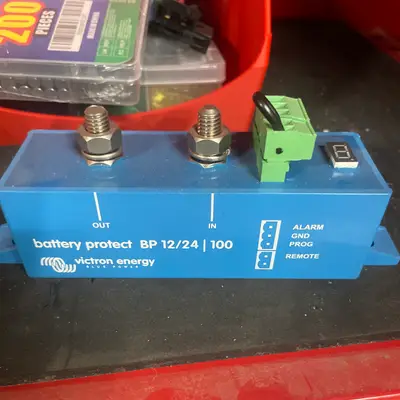 Victron Energy BatteryProtect BP-100 (12/24V, 100A)
