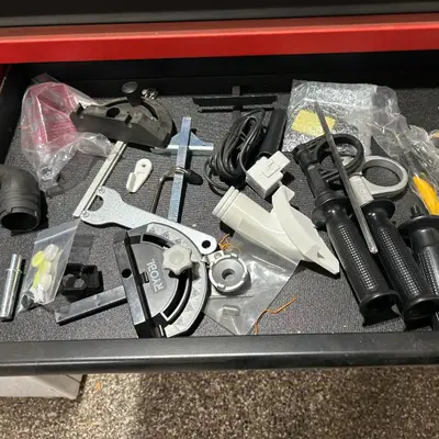 Assorted power-tool accessories & attachments