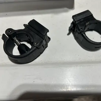 Plastic clamp brackets (pair)