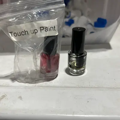 Automotive touch-up paint bottles (2)