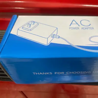 AC power adapter (boxed)