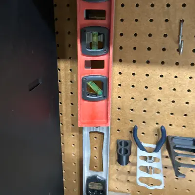 Level (Red)