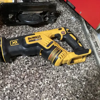 DeWalt cordless reciprocating saw