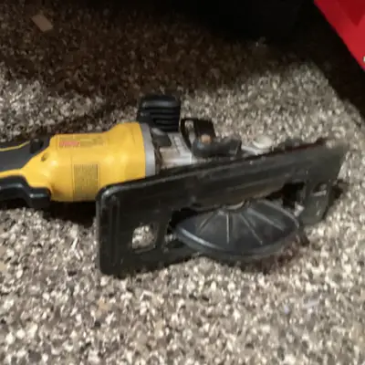 DeWalt compact circular saw