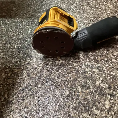 DeWalt 20V MAX XR Random Orbital Sander