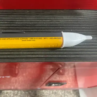 Fluke non-contact voltage detector (VoltAlert)