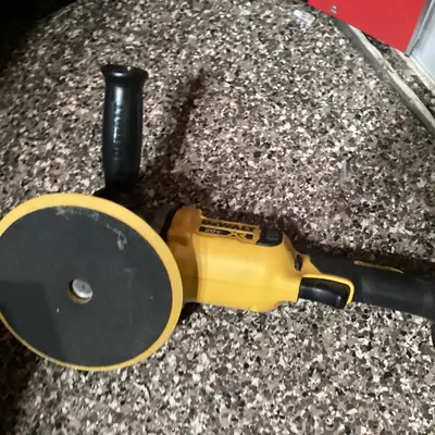DeWalt cordless sander/polisher